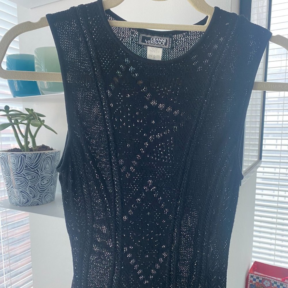 Versace black fitted sleeveless woven top - EUC!! (small)
